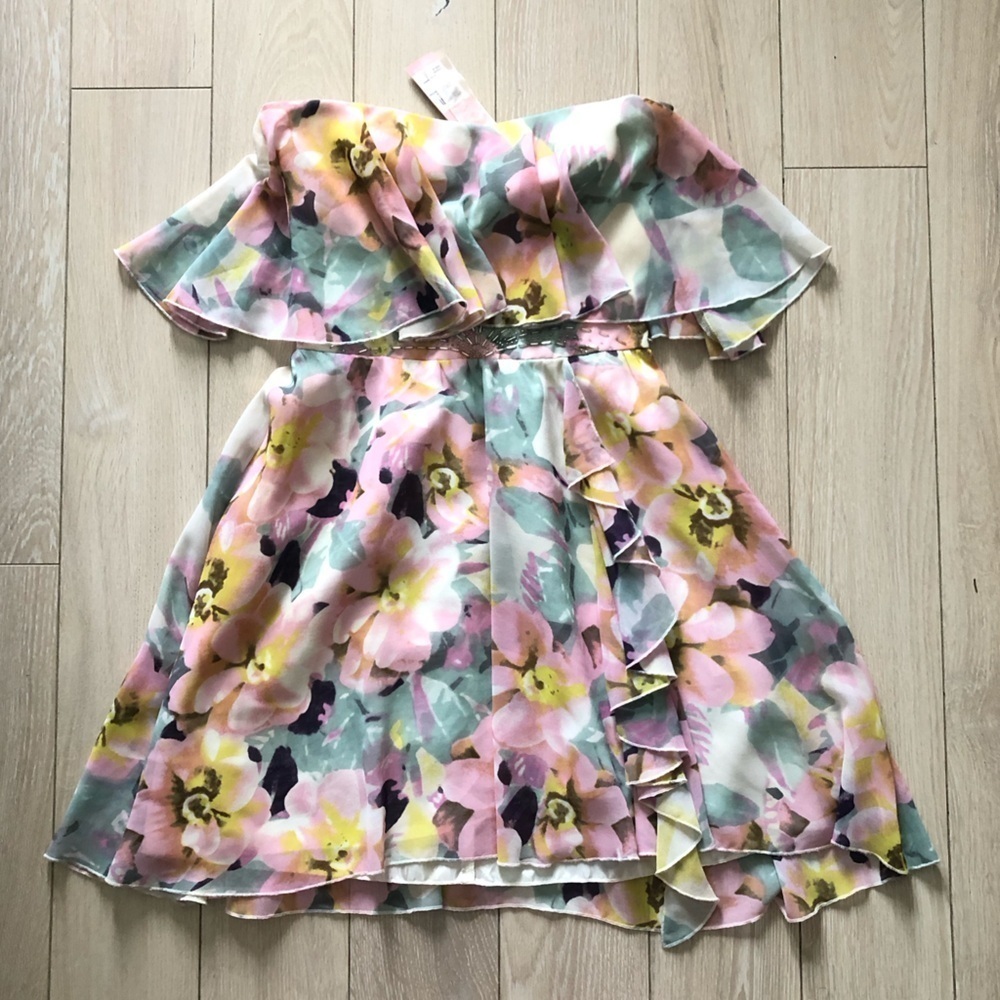 NWT Lipsy London Strapless Floral Chiffon Mini Dress Size 4